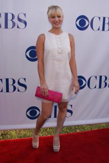 Kaley Cuoco's Feet (103211)