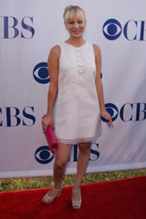 Kaley Cuoco's Feet (103213)