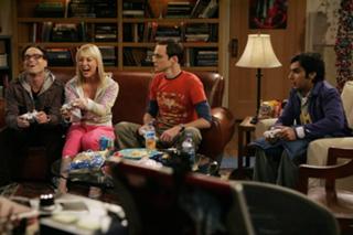Kaley Cuoco's Feet (103247)
