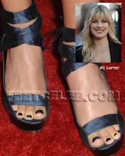 Ali Larter's Feet (130448)