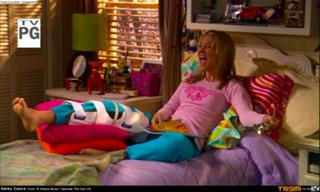 Kaley Cuoco's Feet (133462)
