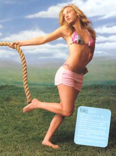 Kaley Cuoco's Feet (133467)