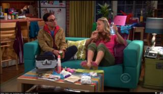 Kaley Cuoco's Feet (146168)