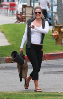 Ali Larter's Feet (186911)