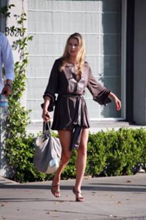 Ali Larter's Feet (20645)