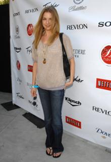 Emily VanCamp's Feet