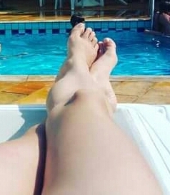 Annie Henley S Feet Wikifeet